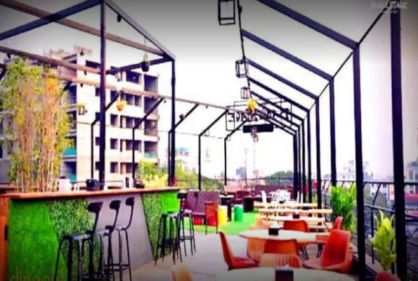 Backstage Lounge And Bar 4