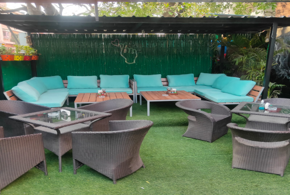 The Passengers Bar 4