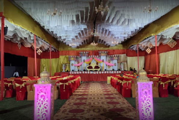 Hotel Manorama Lawns 4