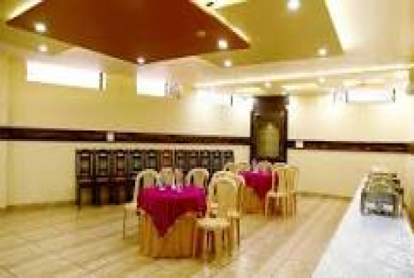 Hotel Padmawati Palace