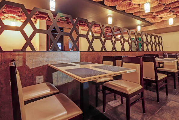 11 To 11 Restaurant 3