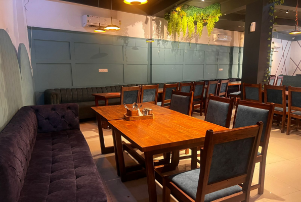 Parmpara Restaurant And Banquet 4