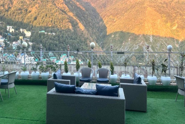 Hotel Gandhis Paradise 4