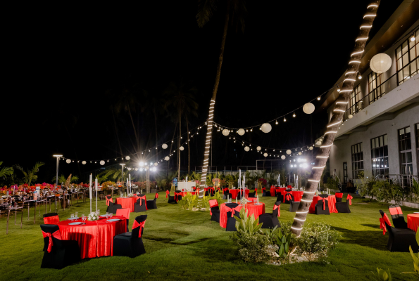 Cloud 9 Sarovar Premiere