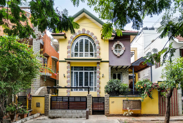 Waterfall Manor Luxury Villa With Lawn & Waterfall