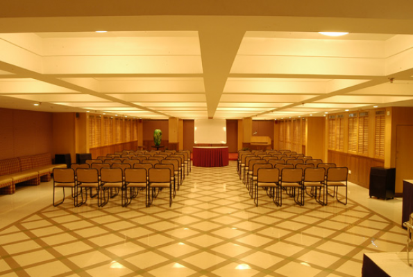 Kamat Lingapur Hotel 2